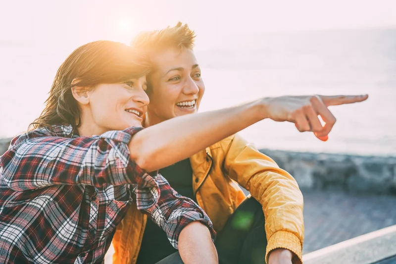 Young Lesbian Couple<br />
